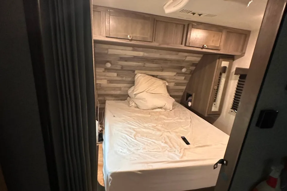 Jake's Crossroads Texan rb29 Travel Trailer