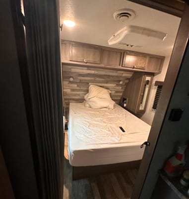 Jake's Crossroads Texan rb29 Travel Trailer