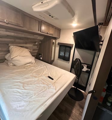 Jake's Crossroads Texan rb29 Travel Trailer