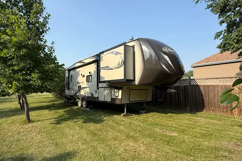 Nate’s Salem hemisphere lite