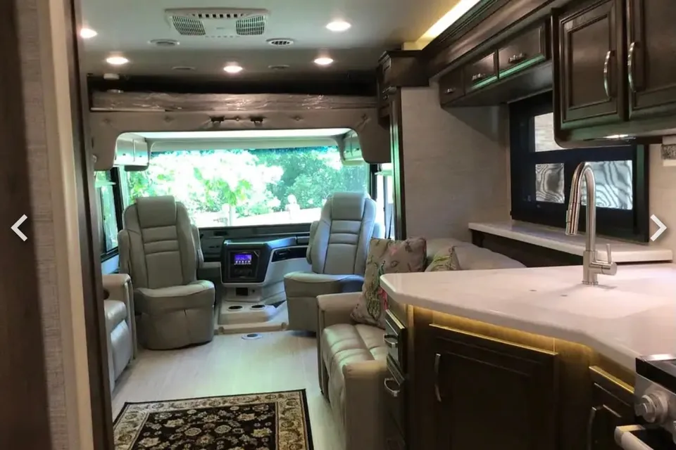 Baboo's Big Bus