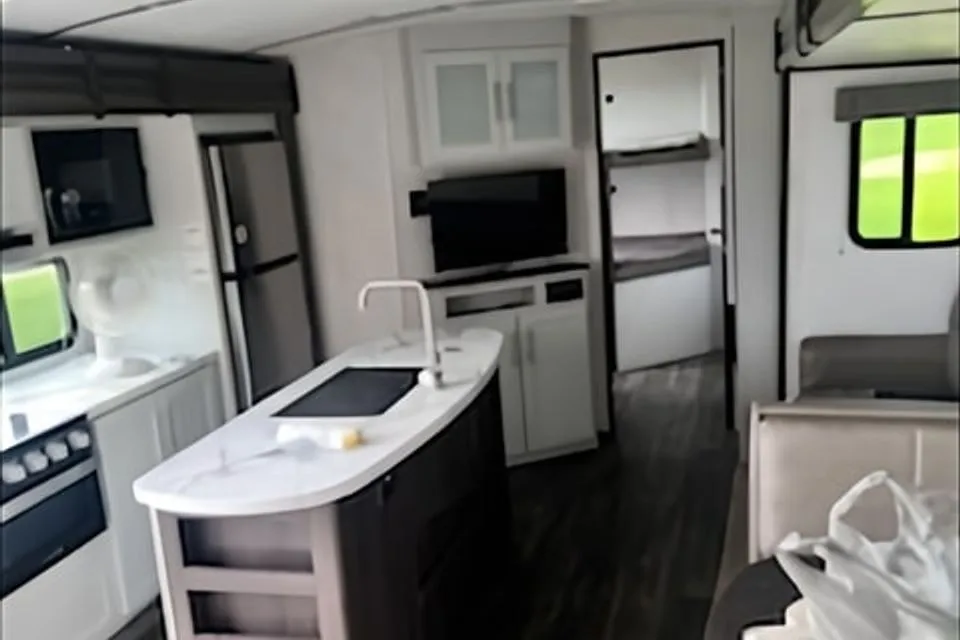 2021 Keystone Bullet 330BHS TT, Sleeps up to 10!
