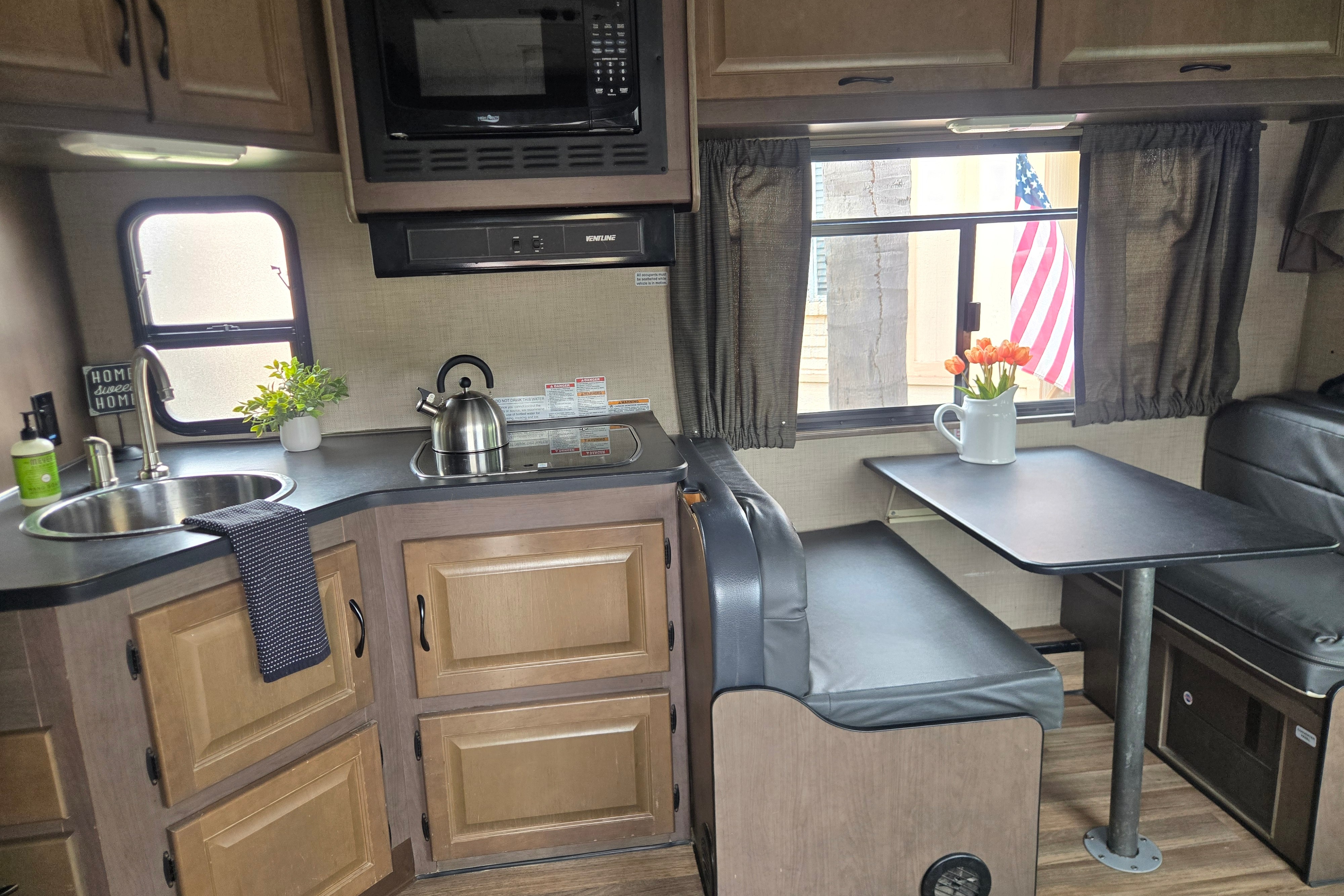 Andrew's Thor Motor Coach Majestic Class C