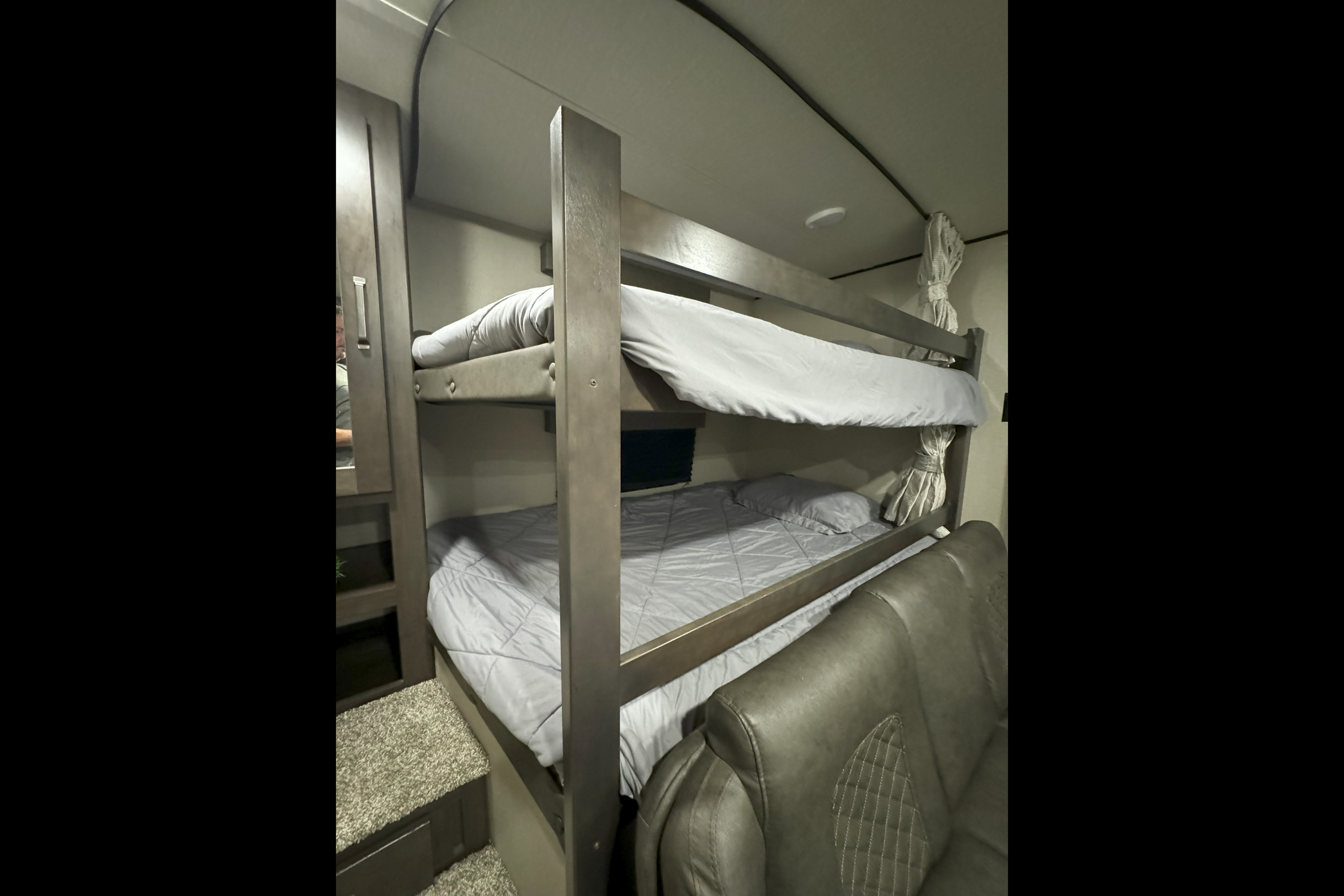 Spacious Grand Design Bunkhouse with Master Suite