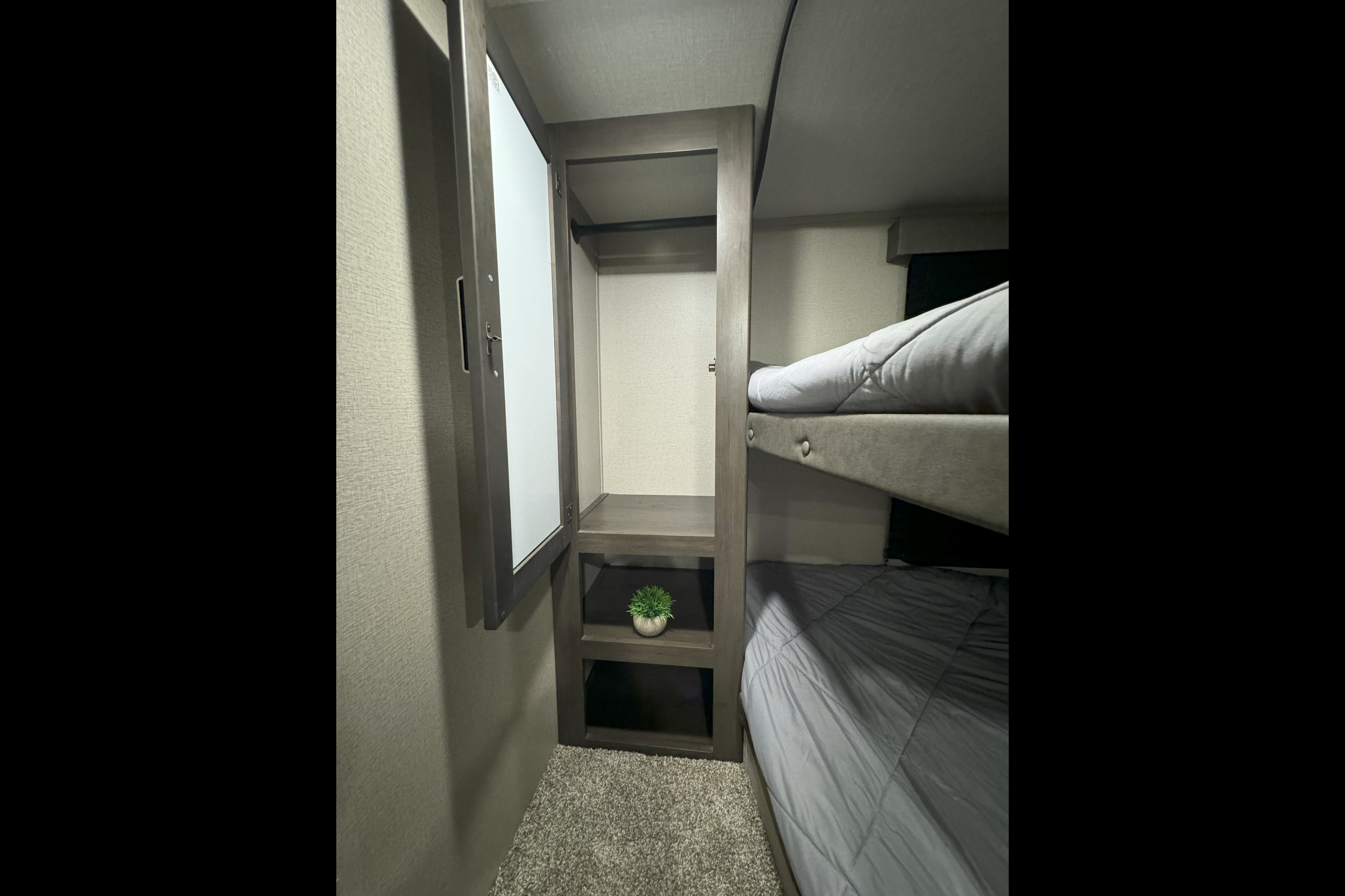 Spacious Grand Design Bunkhouse with Master Suite