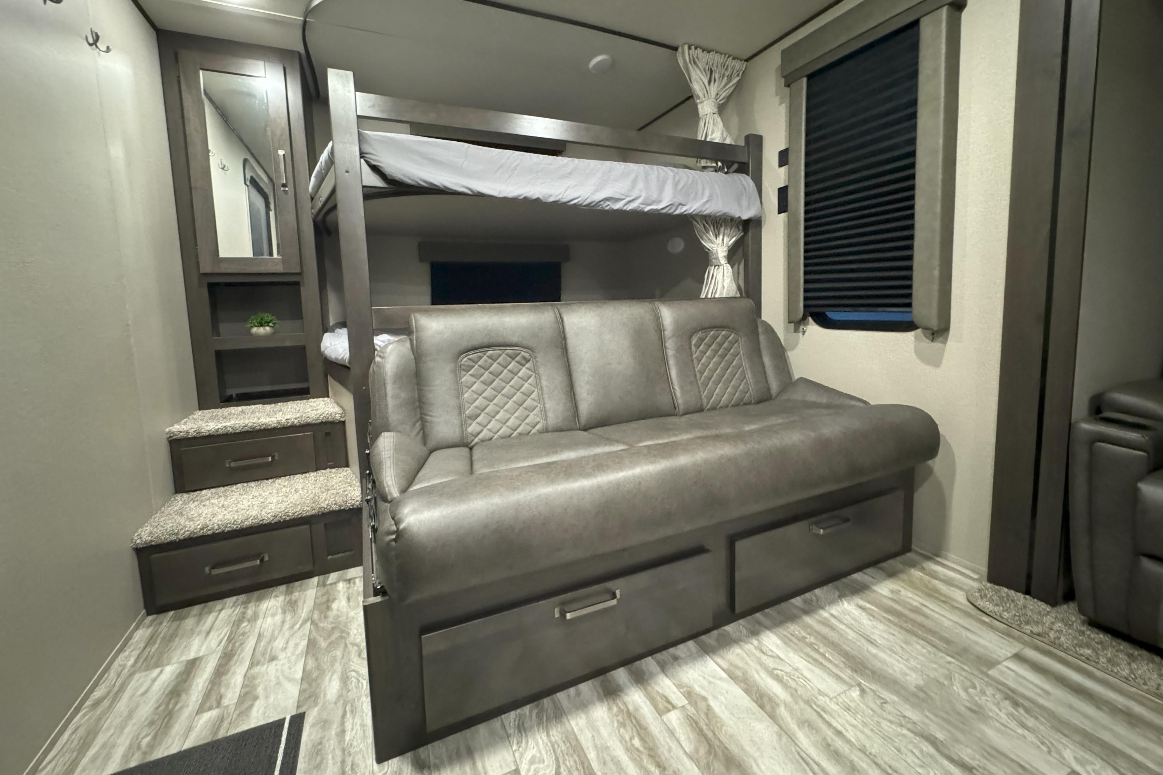 Spacious Grand Design Bunkhouse with Master Suite