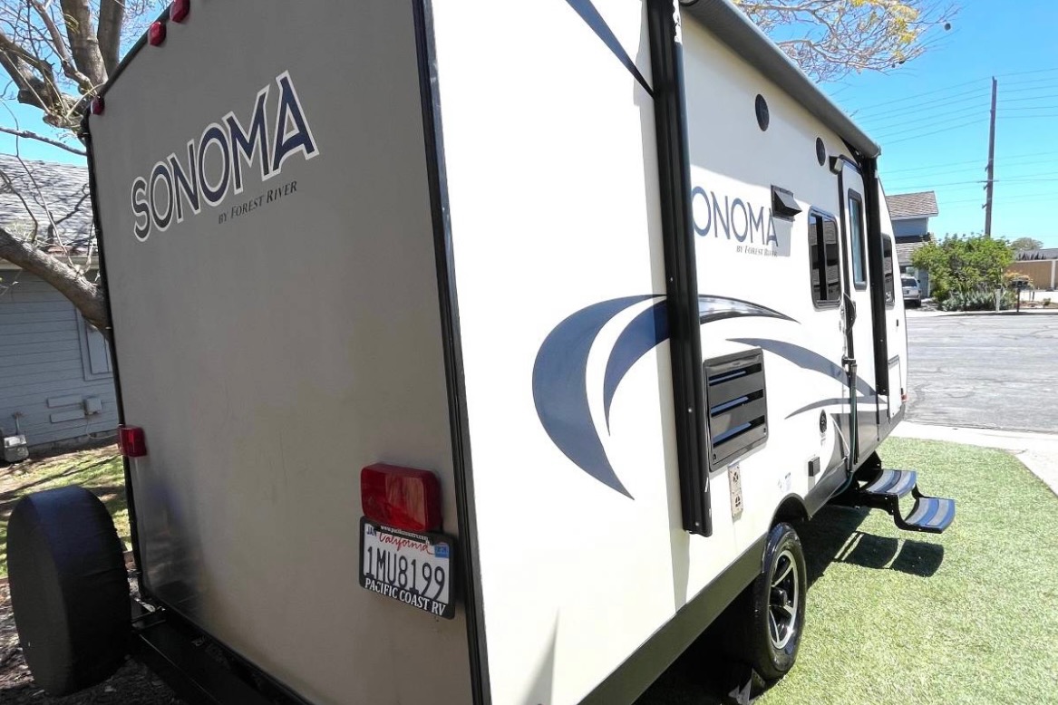Cozy, comfy travel trailer
