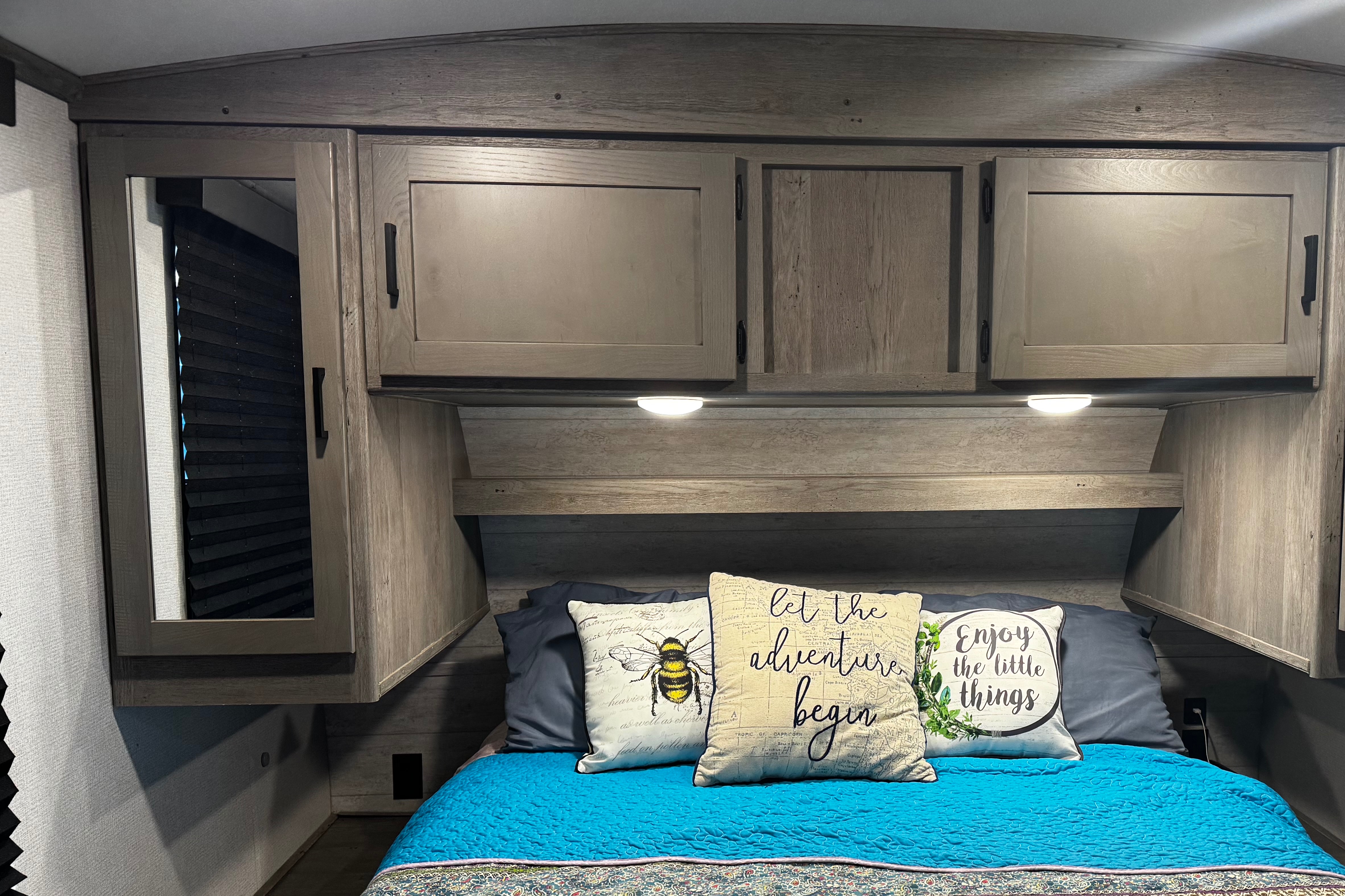 Candace 's Keystone Outback 291ubh Travel Trailer