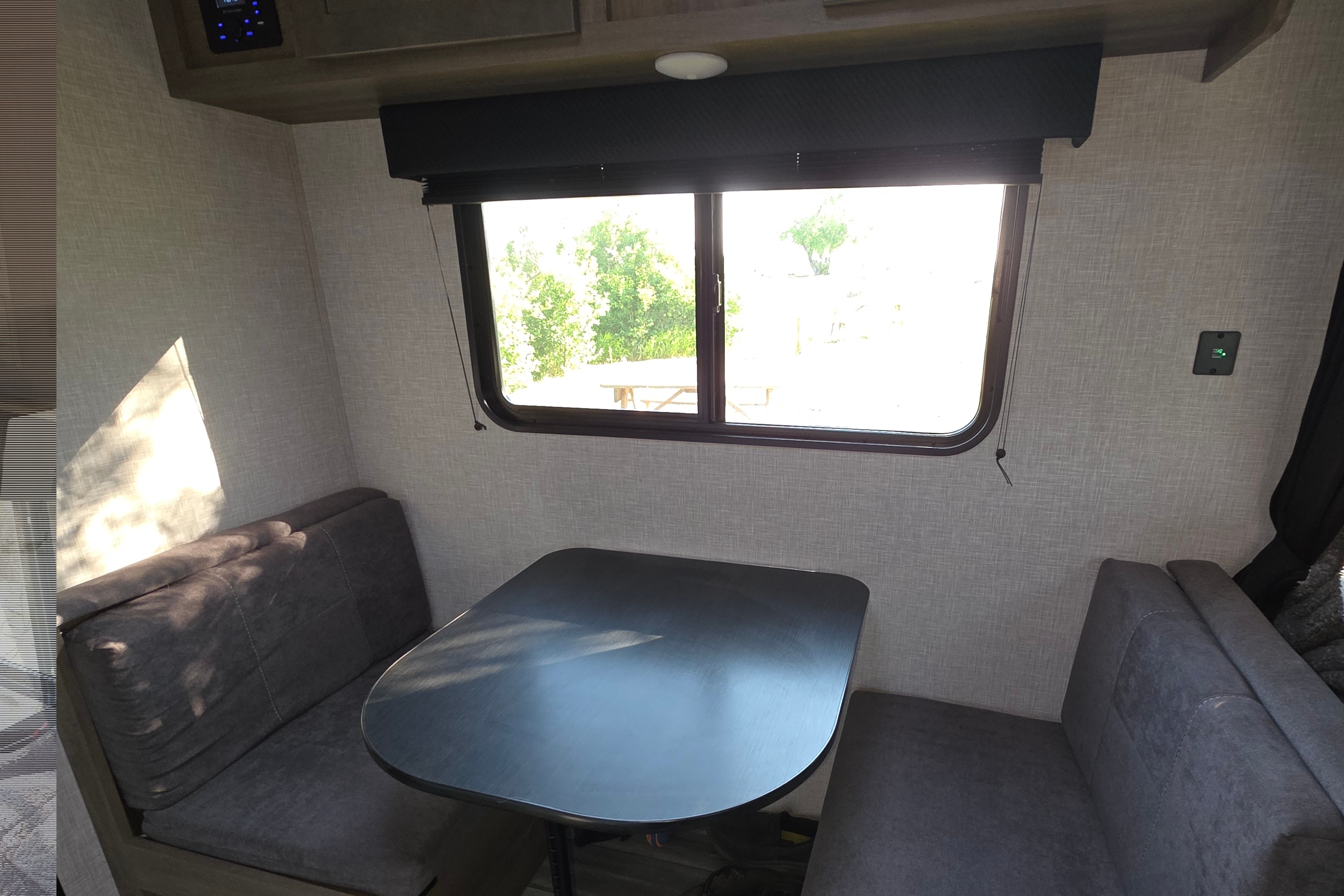 Cami's Camper pet Friendly! RV