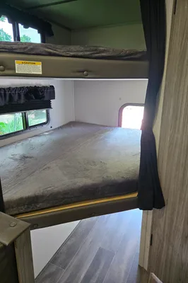 Paul's Keystone Passport SL 219 BH Travel Trailer