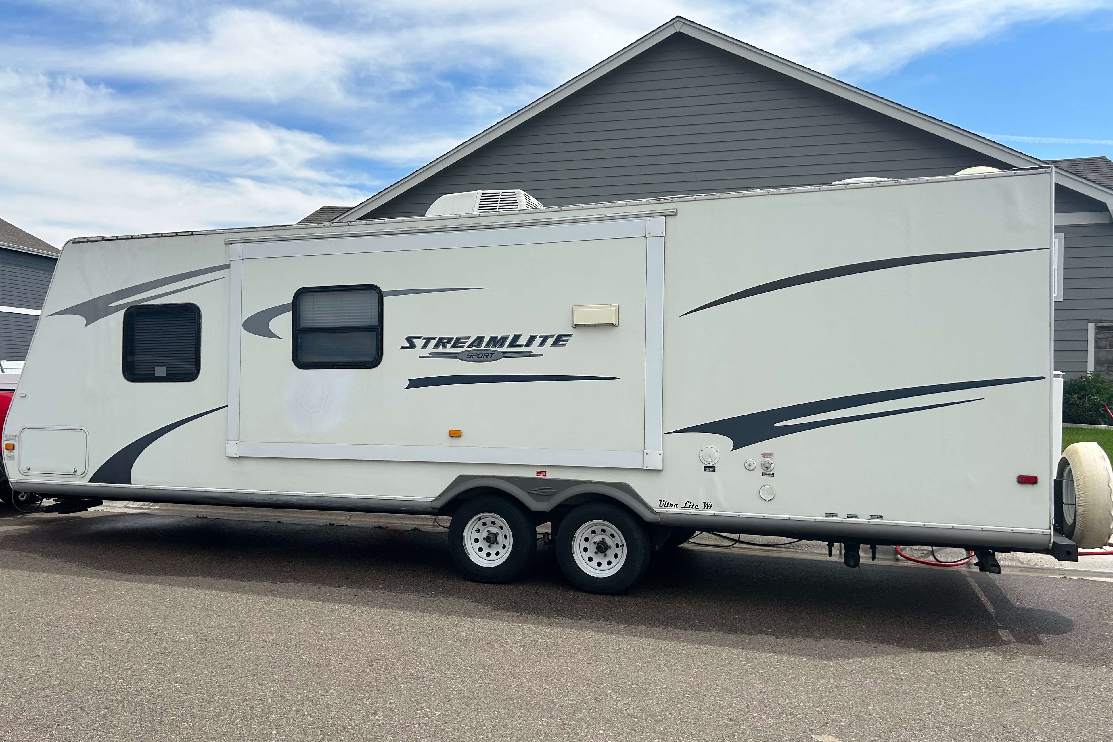 2011 Gulf Stream Stream Lite Sport-FULLY STOCKED!!!