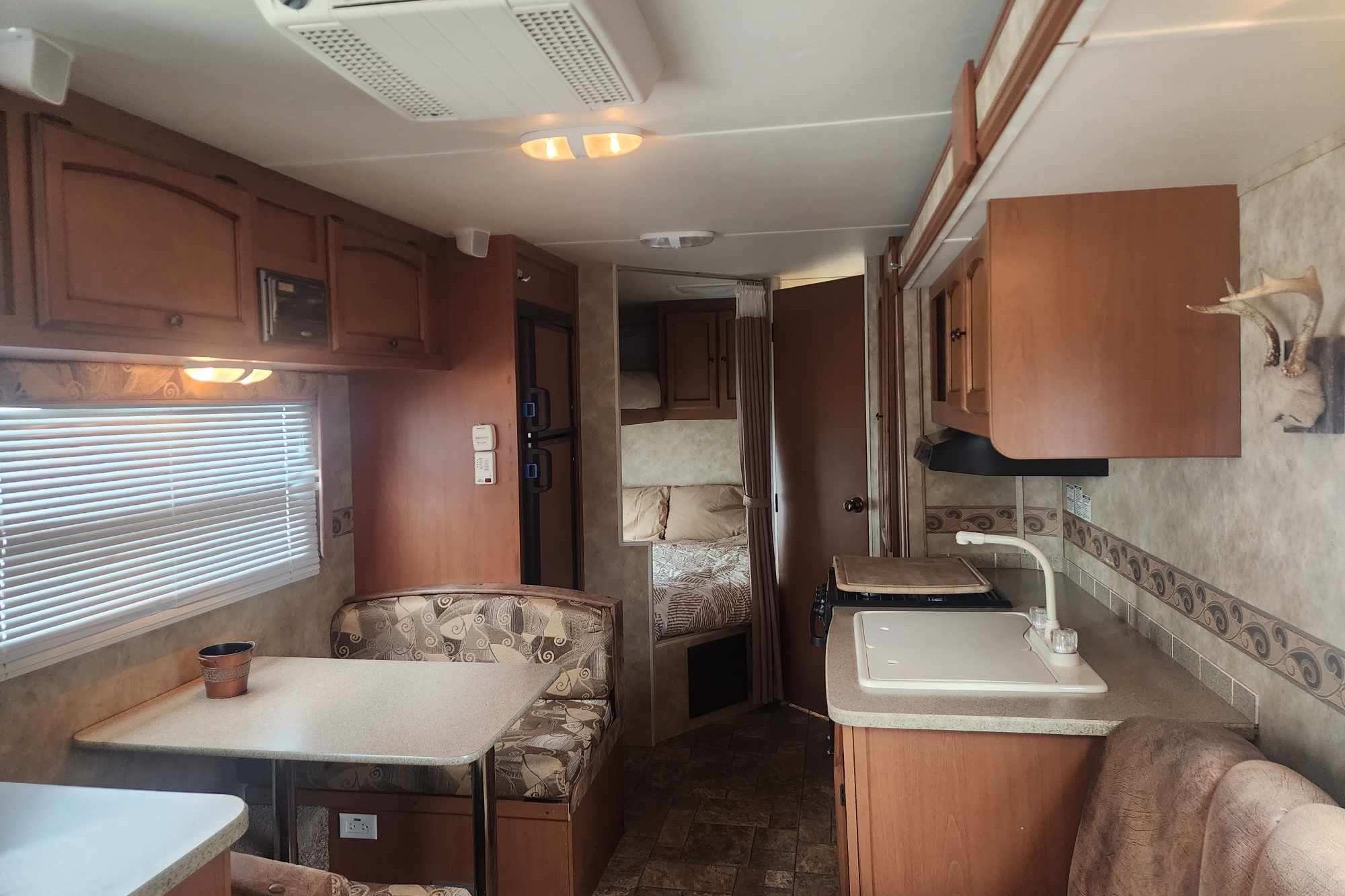 2011 Gulf Stream Stream Lite Sport-FULLY STOCKED!!!