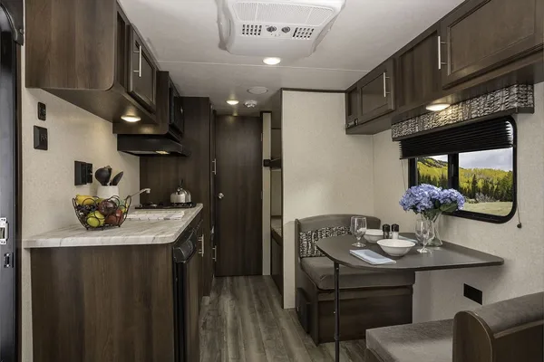 Lesley and Sarah's Jayco Flight SLX7 174bh Travel Trailer (Aka Betty)