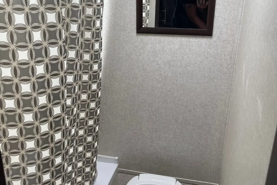 Lesley and Sarah's Jayco Flight SLX7 174bh Travel Trailer (Aka Betty)