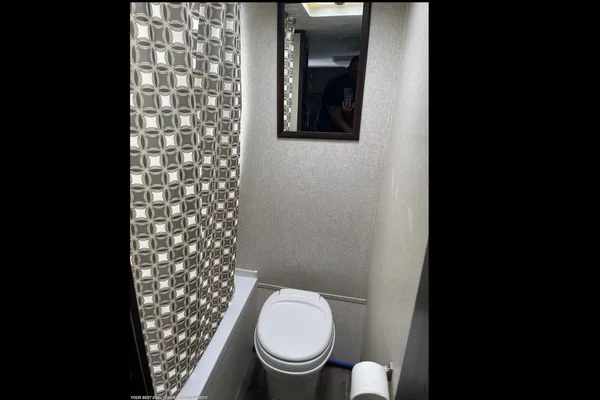 Lesley and Sarah's Jayco Flight SLX7 174bh Travel Trailer (Aka Betty)