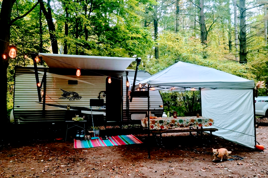 Lesley and Sarah's Jayco Flight SLX7 174bh Travel Trailer (Aka Betty)
