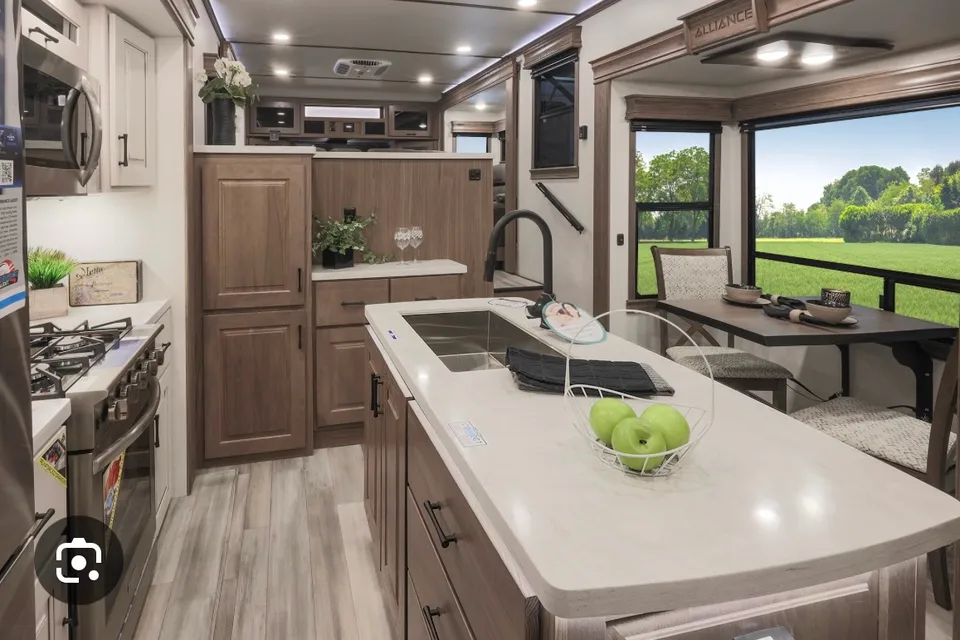 matt's Alliance RV Paradigm 385FL Fifth Wheel