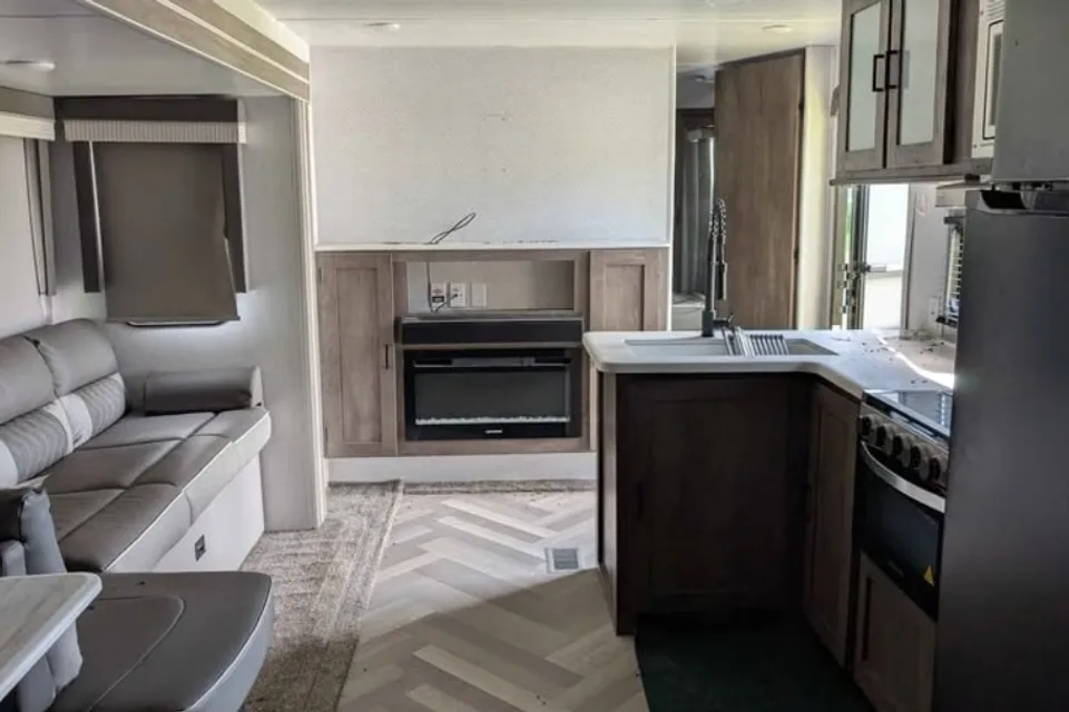 Salem Forest River 32BHDS Travel Trailer