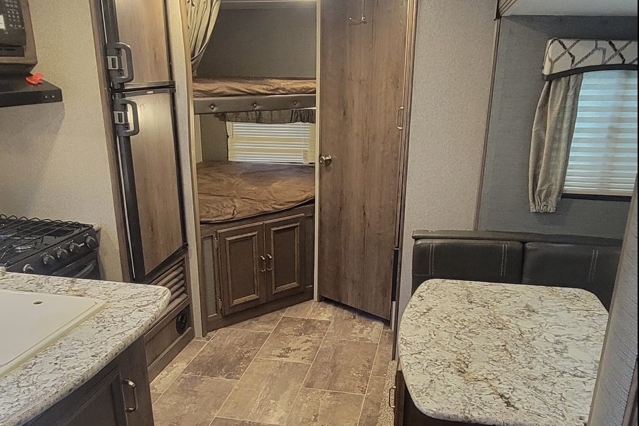 2019 Keystone Passport near Sequoia and Yosemite 