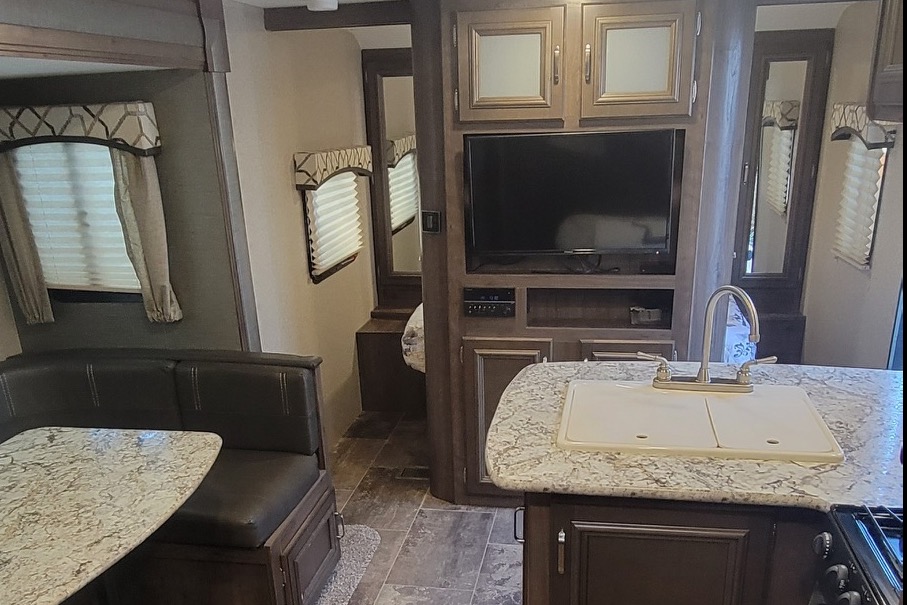 2019 Keystone Passport near Sequoia and Yosemite 