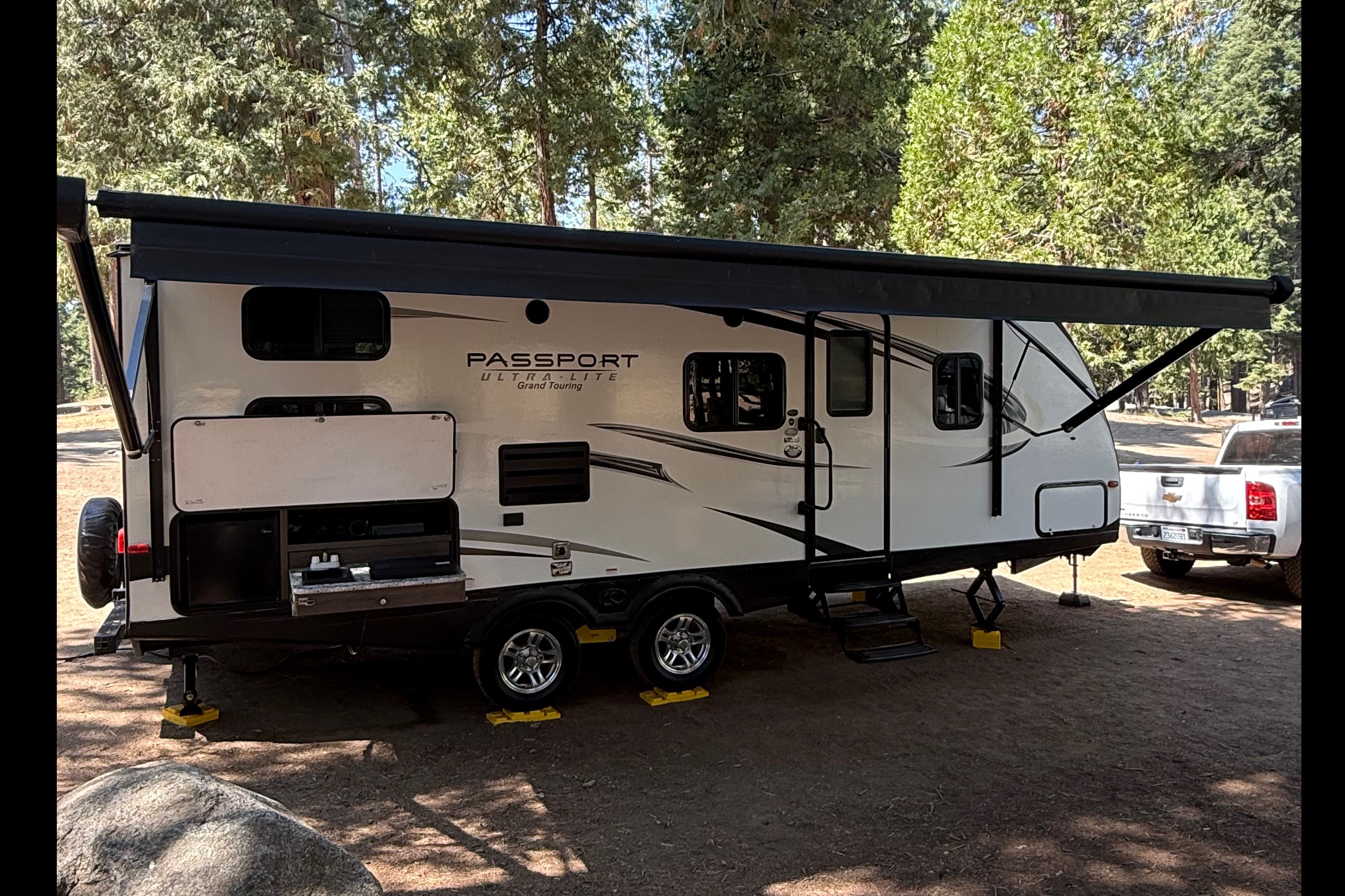 2019 Keystone Passport near Sequoia and Yosemite 
