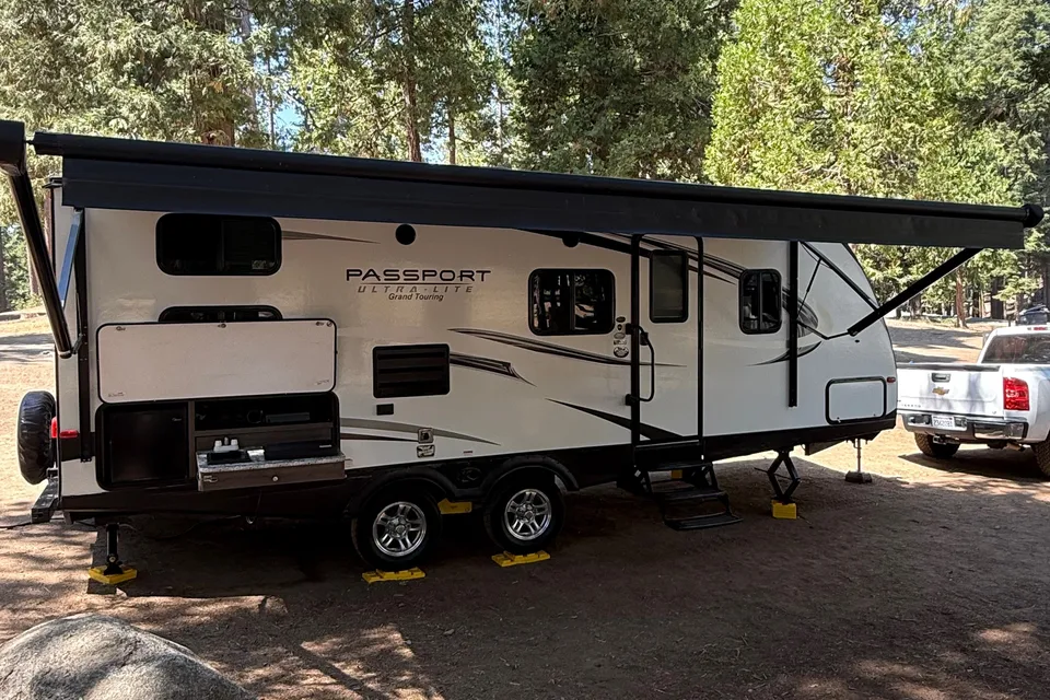 2019 Keystone Passport near Sequoia and Yosemite 