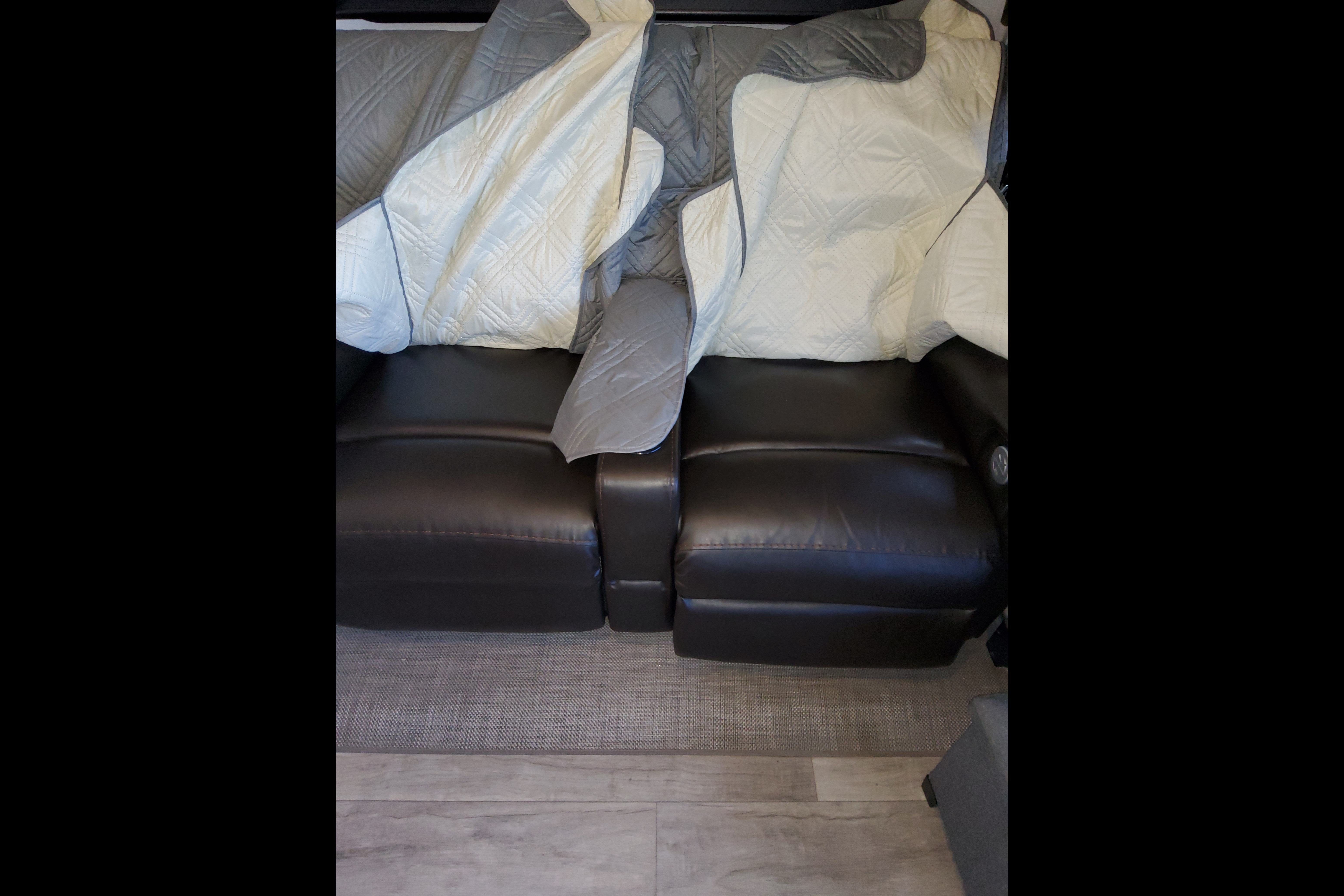 David 's Keystone Montana 3231CK Fifth Wheel