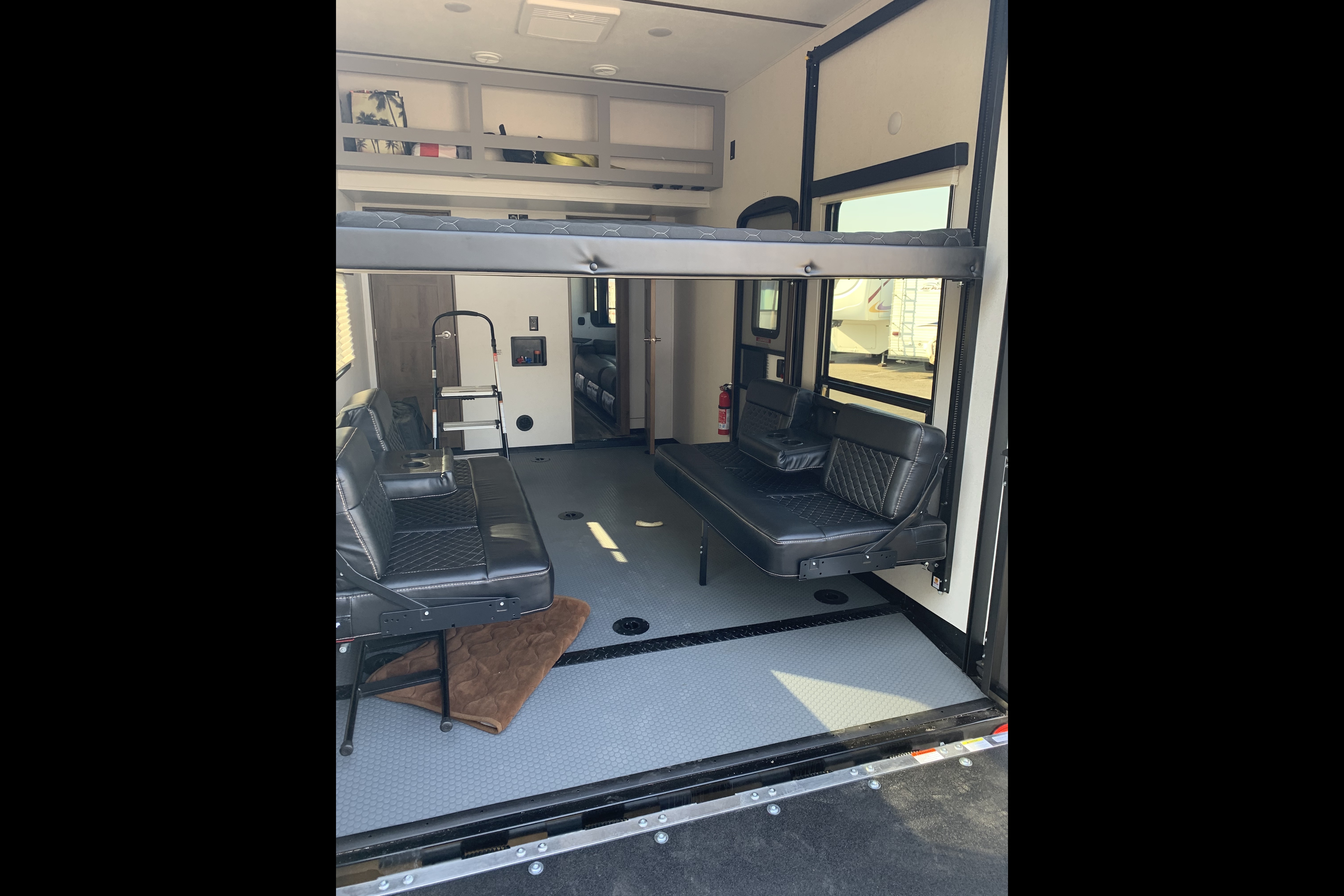 Ramiro's Keystone Impact Fuzion 267 Toy Hauler