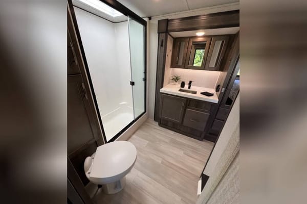 Grand Design Solitude Spacious 2 Bedroom