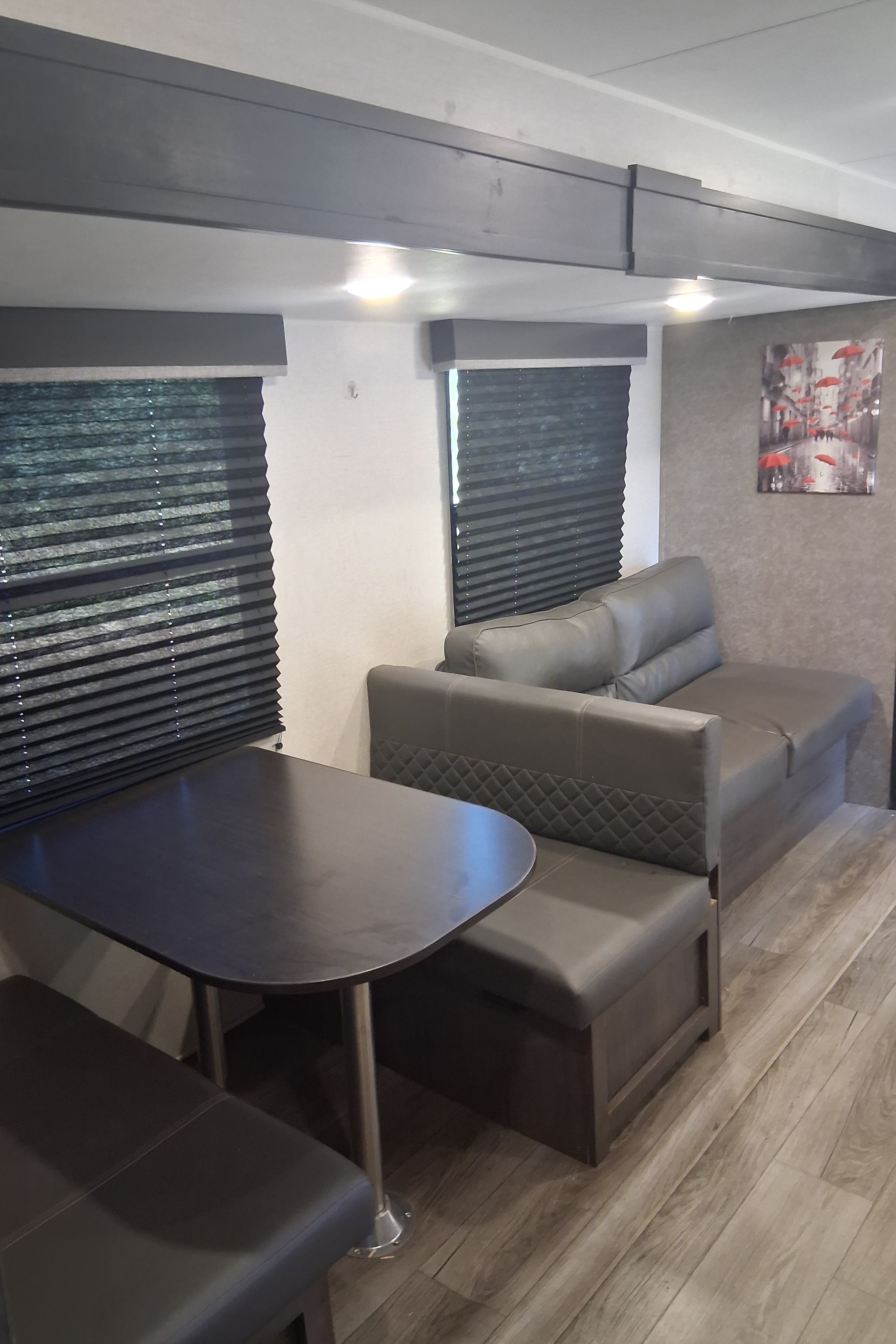 Tony's Highland Ridge RV 26 BHS Travel Trailer