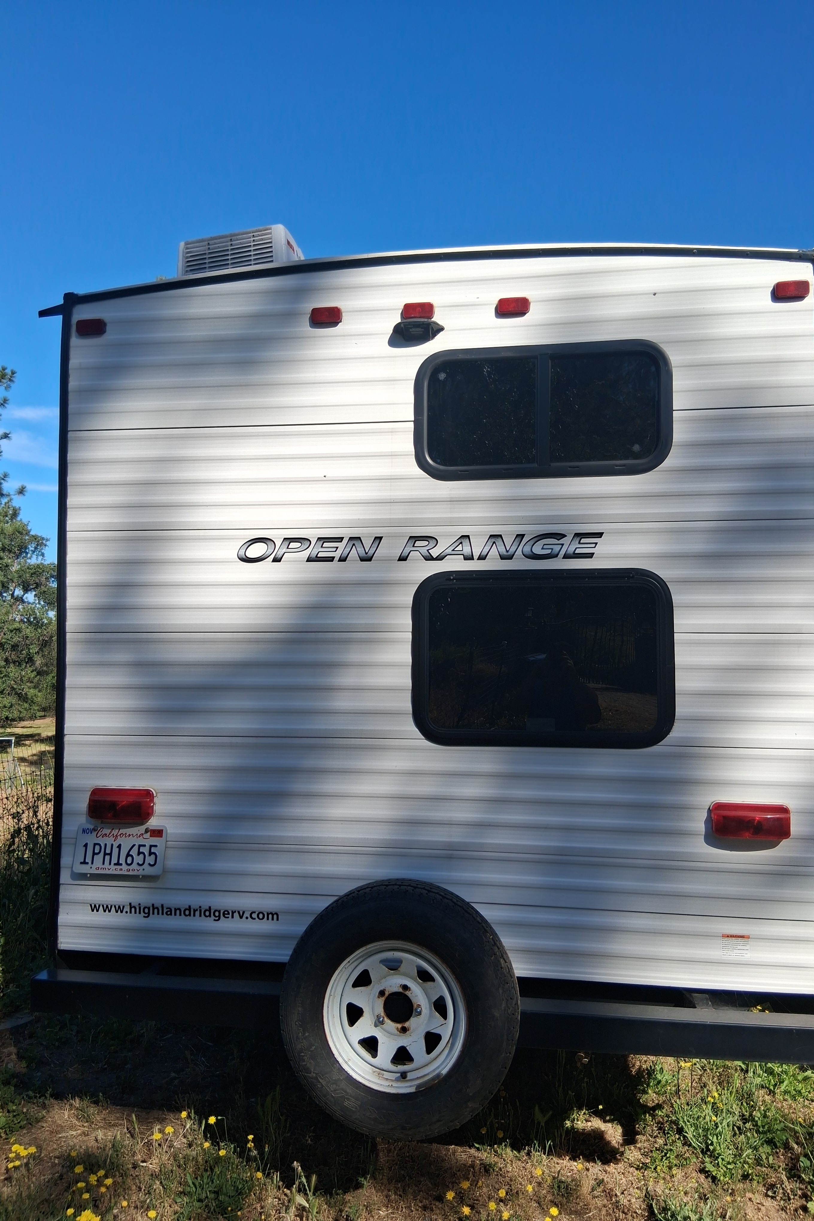 Tony's Highland Ridge RV 26 BHS Travel Trailer