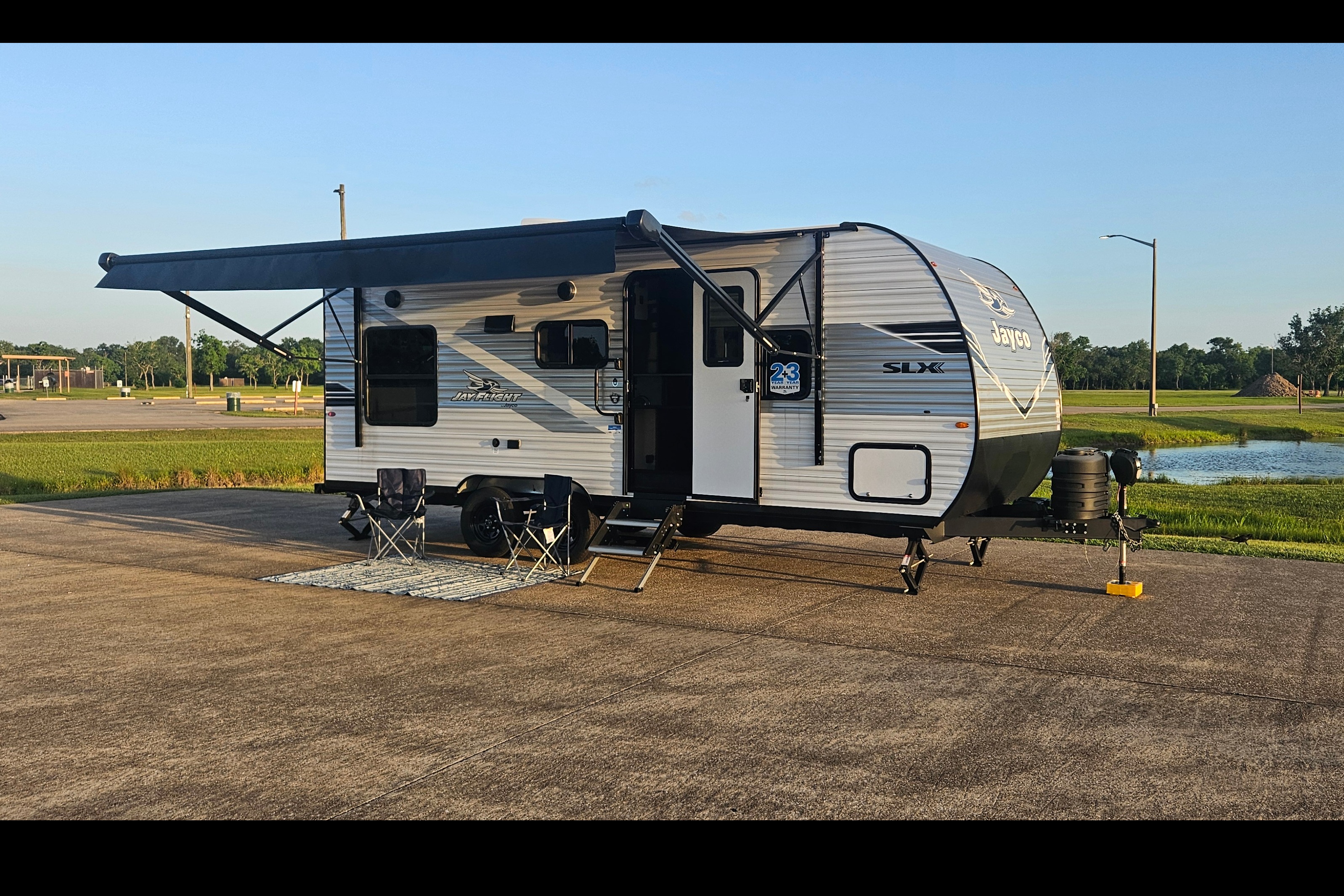 2025 Jayco Jay Flight SLX 210 QB Travel Trailer (Couples or Small Families Trailer)