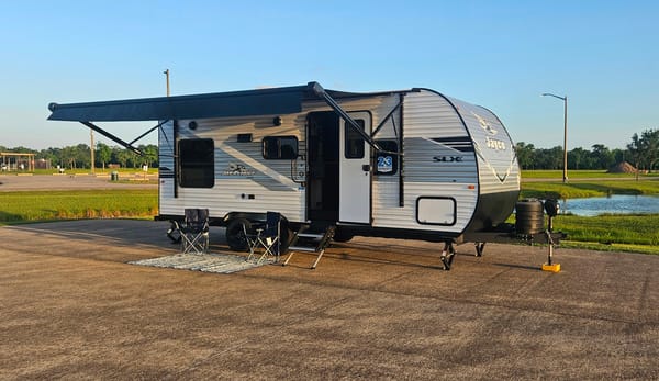 2025 Jayco Jay Flight SLX 210 QB Travel Trailer (Couples or Small Families Trailer)