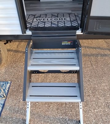 2025 Jayco Jay Flight SLX 210 QB Travel Trailer (Couples or Small Families Trailer)