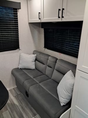 2025 Jayco Jay Flight SLX 210 QB Travel Trailer (Couples or Small Families Trailer)