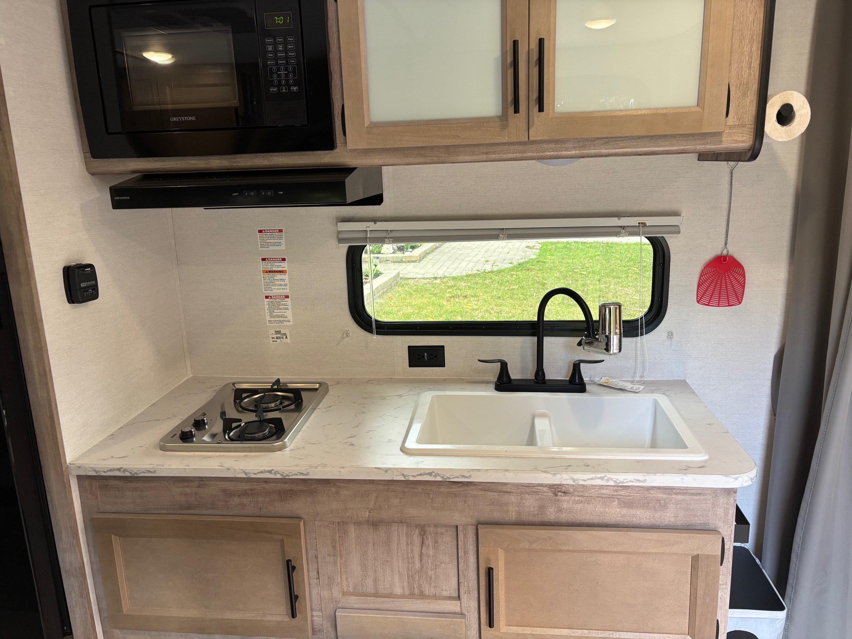 Lance's Grand River 25BH Travel Trailer