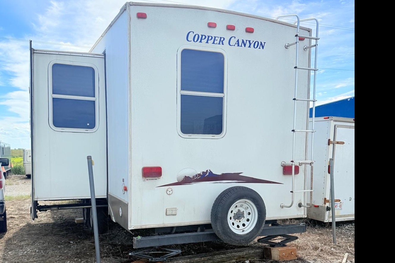 Canyon Cruiser Charlie - Adventure-ready fifth wheel Trailer