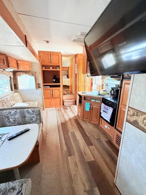 Canyon Cruiser Charlie - Adventure-ready fifth wheel Trailer