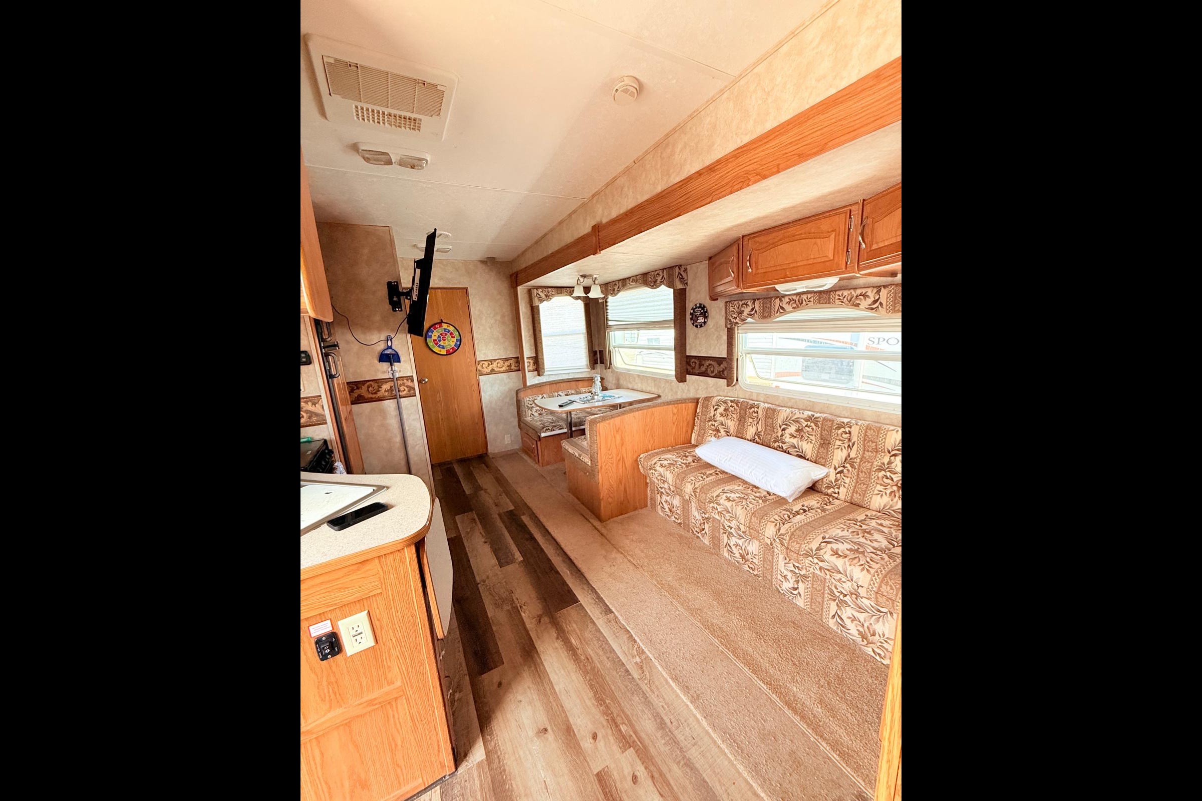 Canyon Cruiser Charlie - Adventure-ready fifth wheel Trailer