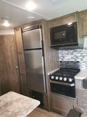 Grant's Dutchmen Aspen Trail 2741BH Travel Trailer