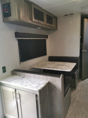 Grant's Dutchmen Aspen Trail 2741BH Travel Trailer