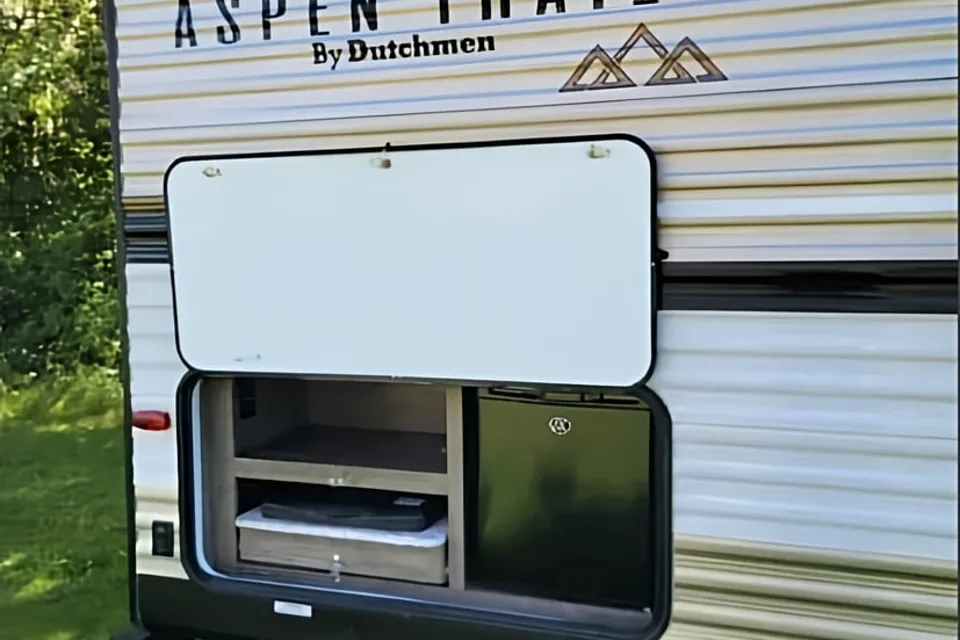 Grant's Dutchmen Aspen Trail 2741BH Travel Trailer