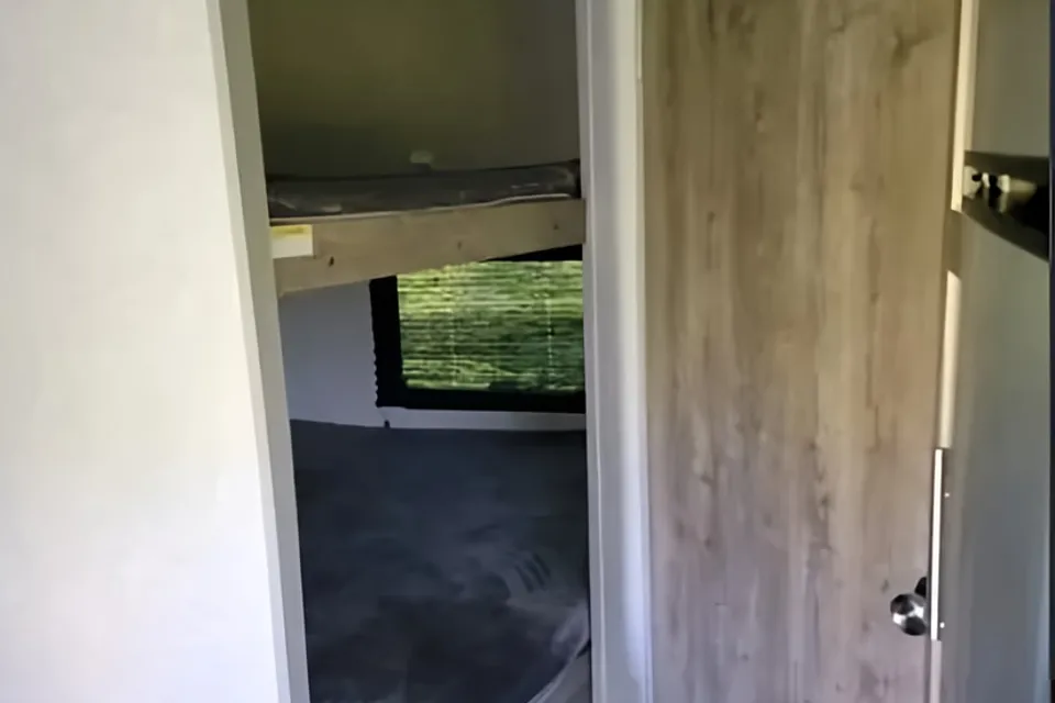 Grant's Dutchmen Aspen Trail 2741BH Travel Trailer