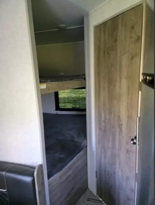 Grant's Dutchmen Aspen Trail 2741BH Travel Trailer