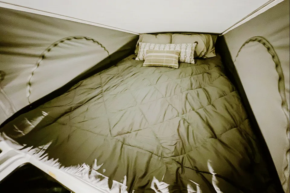 Beyond Glamping - Starlink Included - The Silver Spoon