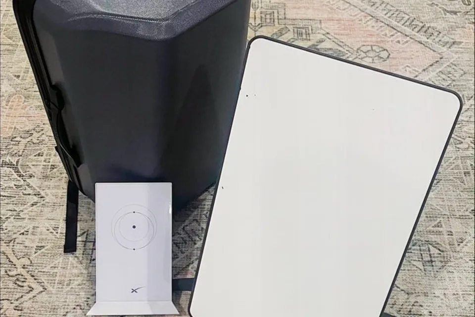 Beyond Glamping - Starlink Included - The Silver Spoon