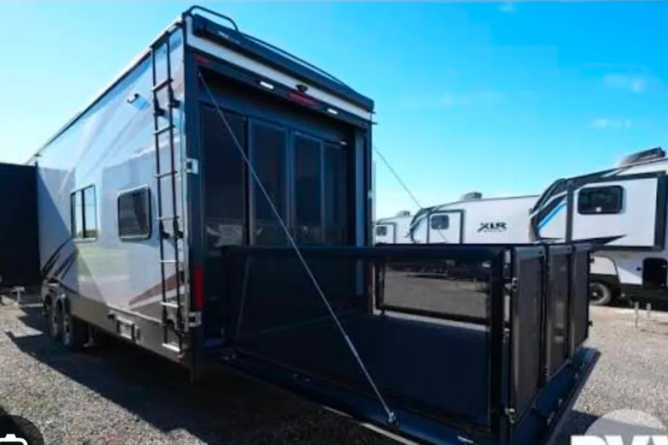 Rich's Forest River Nitro xlr Fifth Wheel