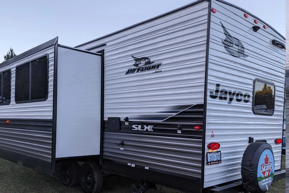 Roaming's 2024 Jayco 261BHS Travel Trailer (NEW!!!)