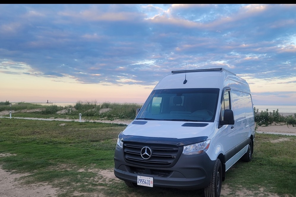 Moonbean, Sprinter Adventure Van 2022