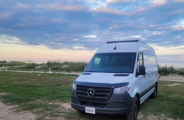 Moonbean, Sprinter Adventure Van 2022